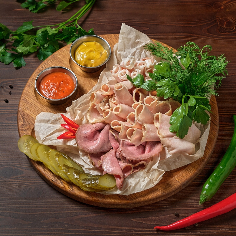 Мясная нарезка